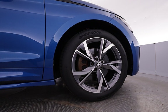 Skoda Enyaq 11 of 21