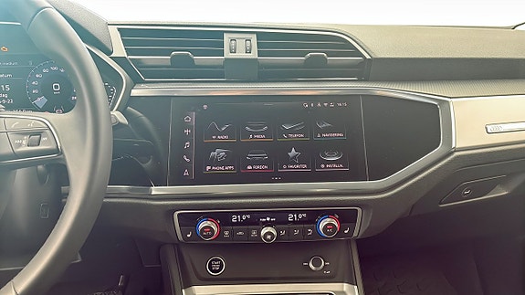 Audi Q3 9 of 12