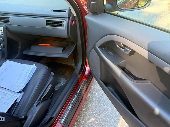 Volvo V70 24 of 25