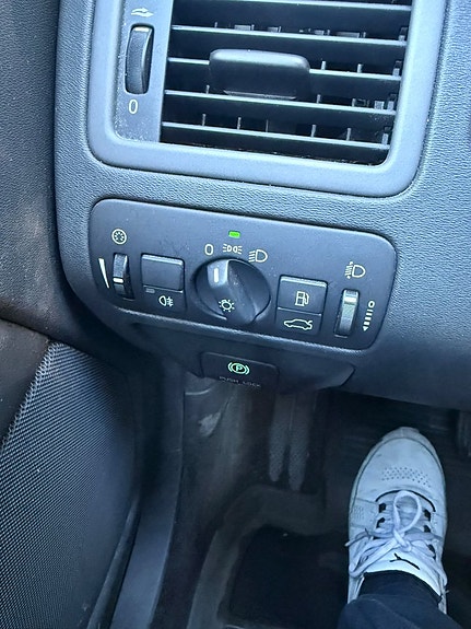 Volvo V70 18 of 25