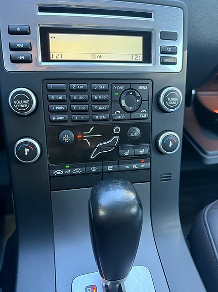 Volvo V70 19 of 25