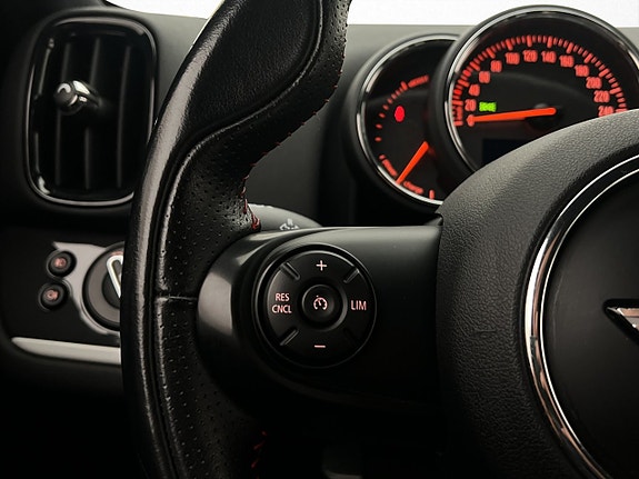 MINI Countryman Cooper SE 13 of 29