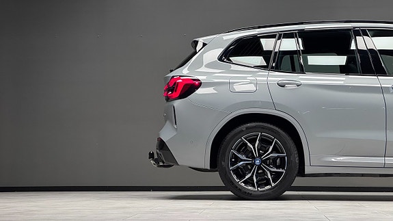 BMW X3 21 of 24