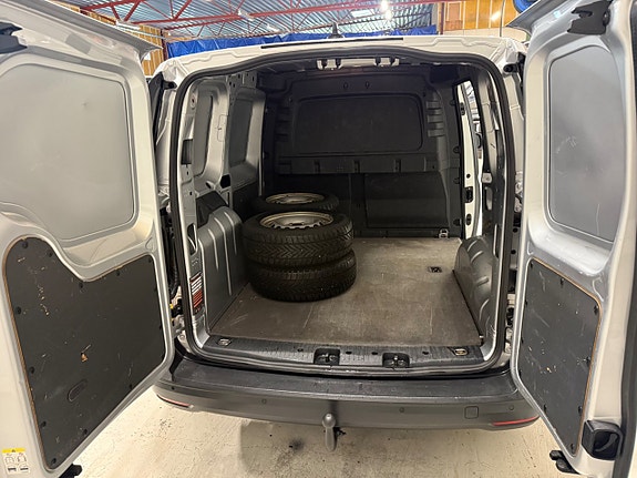 Volkswagen Caddy 12 of 14