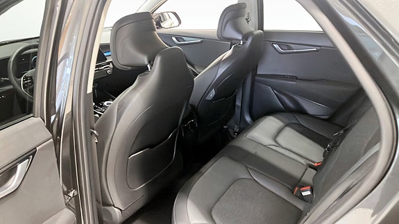 Kia Niro 9 of 12
