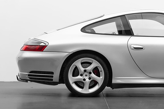 Porsche 911 6 of 28
