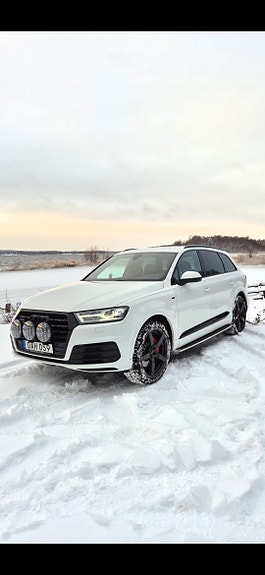 Audi Q7 4 of 4