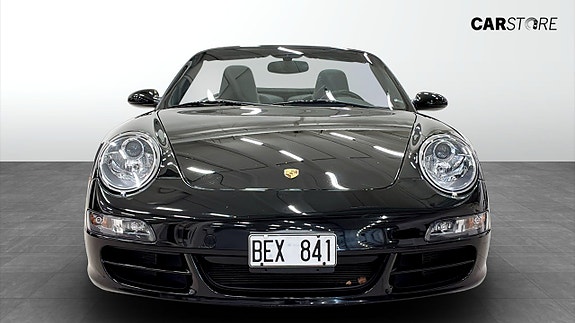 Porsche 911 Carrera 8 of 15