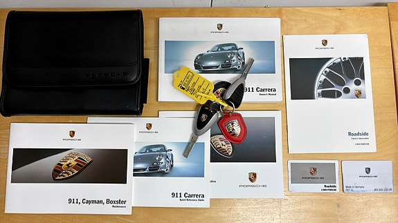Porsche 911 Carrera 15 of 15