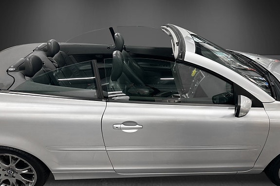 Volvo C70 7 of 30