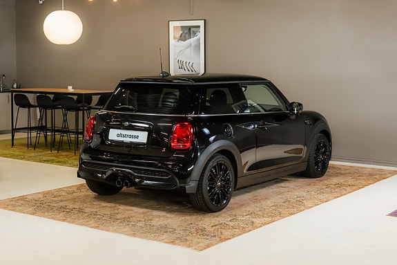 MINI Cooper S 9 of 21