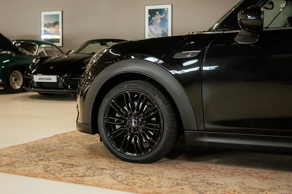 MINI Cooper S 7 of 21