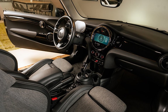 MINI Cooper S 21 of 21