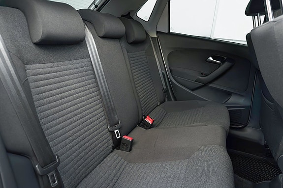 Volkswagen Polo 21 of 30