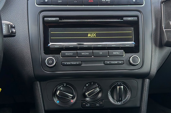 Volkswagen Polo 18 of 30