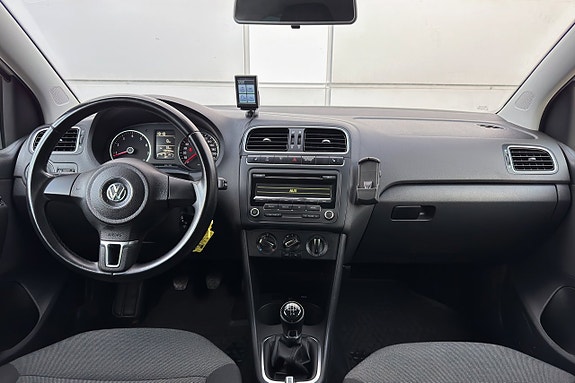 Volkswagen Polo 14 of 30