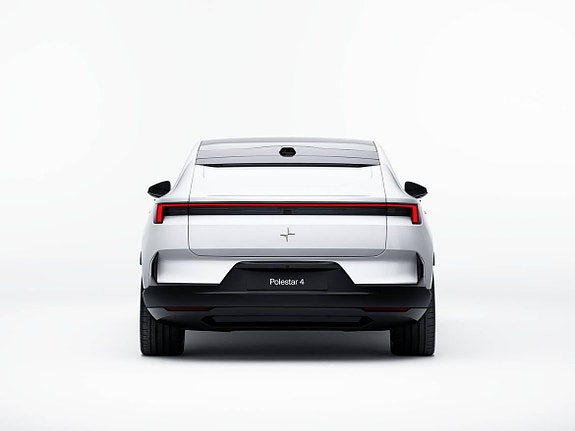 Polestar 4 3 of 4