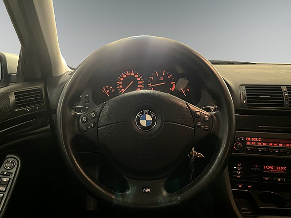 BMW 523i 9 of 18