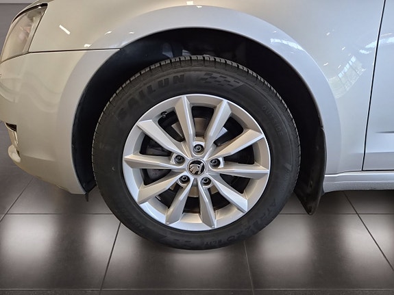 Skoda Octavia 9 of 16