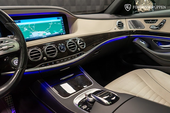Mercedes-Benz S450 23 of 25