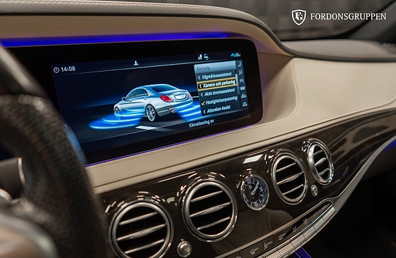 Mercedes-Benz S450 22 of 25