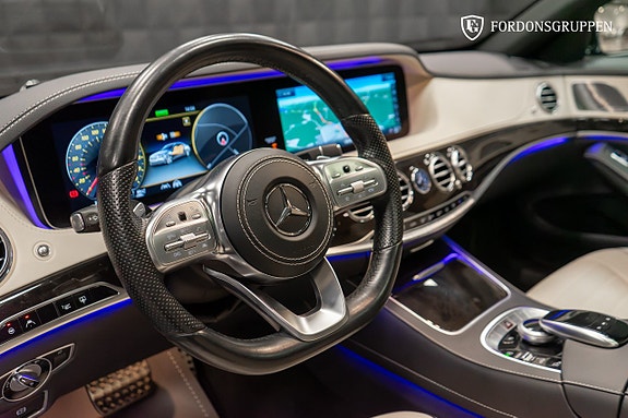 Mercedes-Benz S450 17 of 25