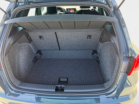Seat Arona 15 of 19