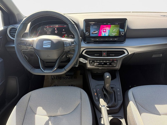 Seat Arona 10 of 19