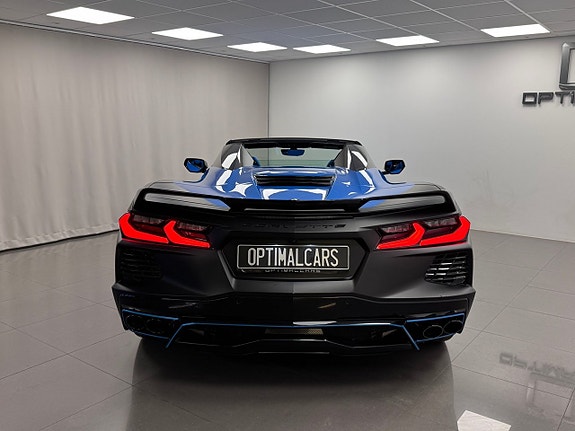 Chevrolet Corvette 18 of 24