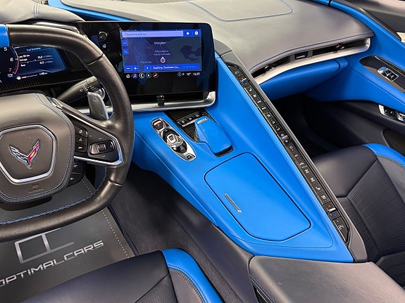 Chevrolet Corvette 19 of 24