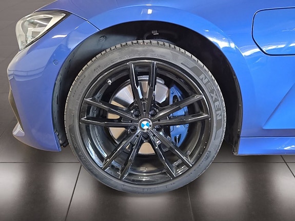 BMW 330e 9 of 25