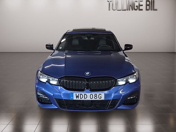 BMW 330e 8 of 25