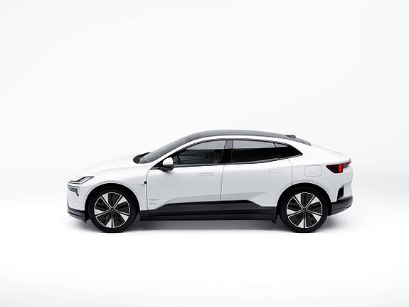 Polestar 4 3 of 4