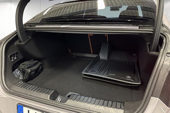 Mercedes-Benz C300 20 of 30