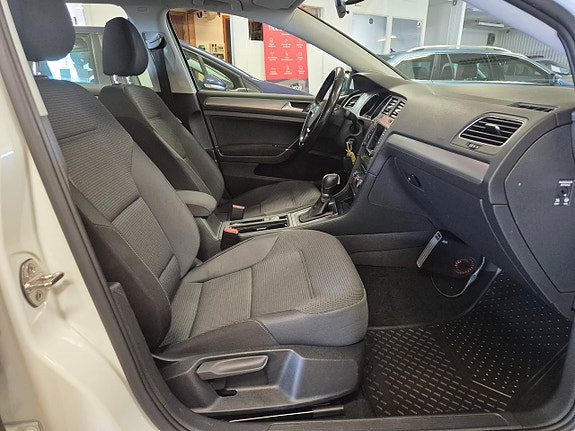 Volkswagen Golf I 11 of 18