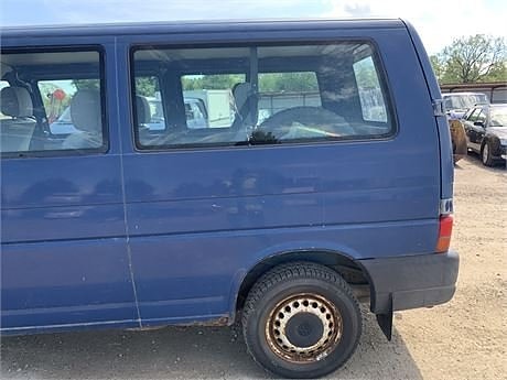 Volkswagen Kombi 6 of 9