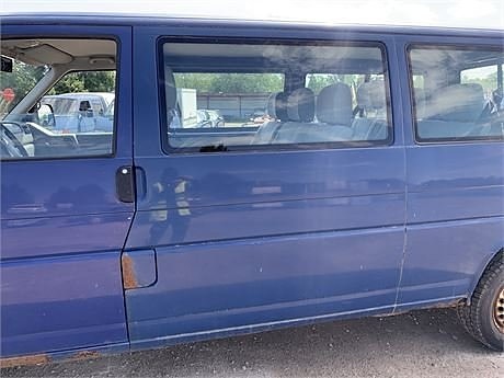 Volkswagen Kombi 5 of 9