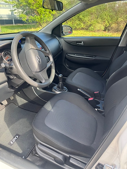Hyundai i20 5 of 9