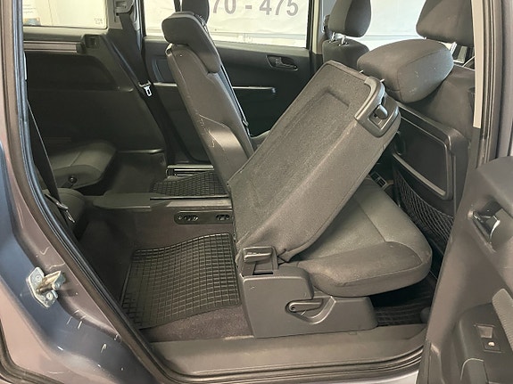 Opel Zafira 20 of 27