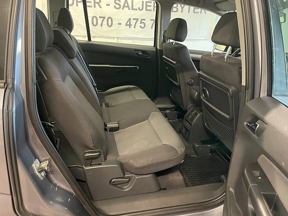 Opel Zafira 19 of 27