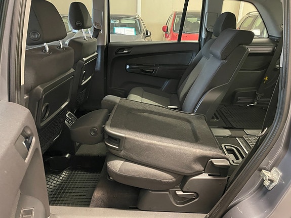 Opel Zafira 13 of 27