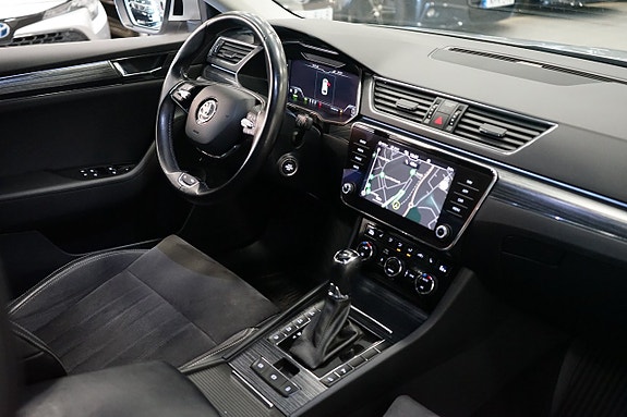 Skoda Superb 9 of 18