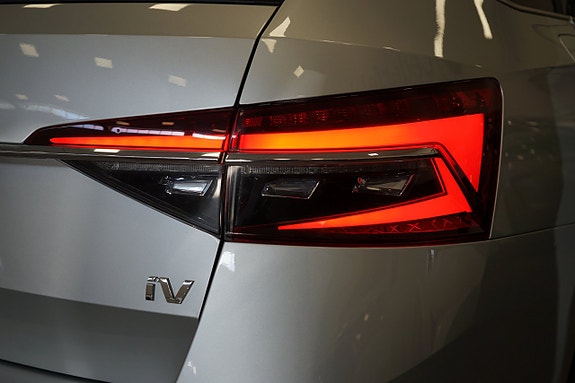Skoda Superb 17 of 18