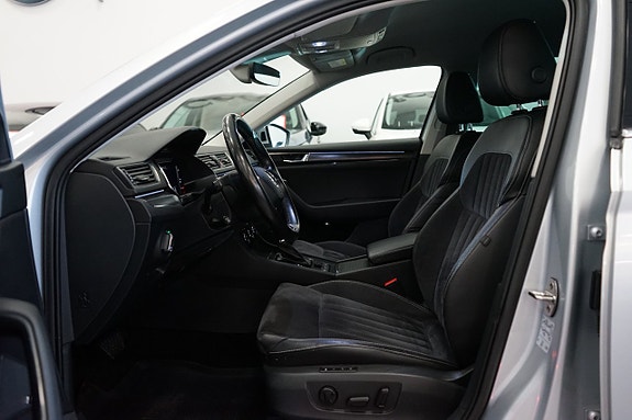 Skoda Superb 11 of 18