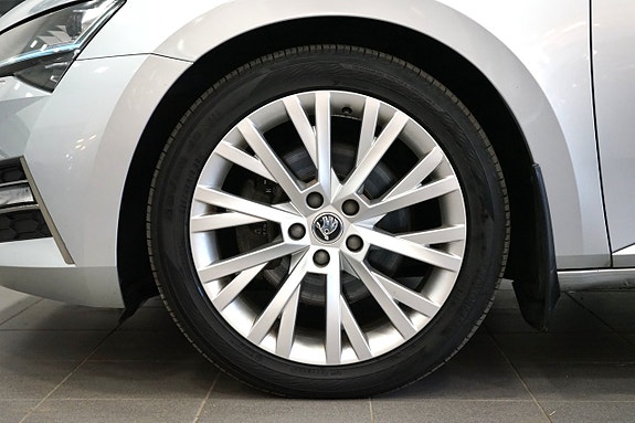 Skoda Superb 5 of 18