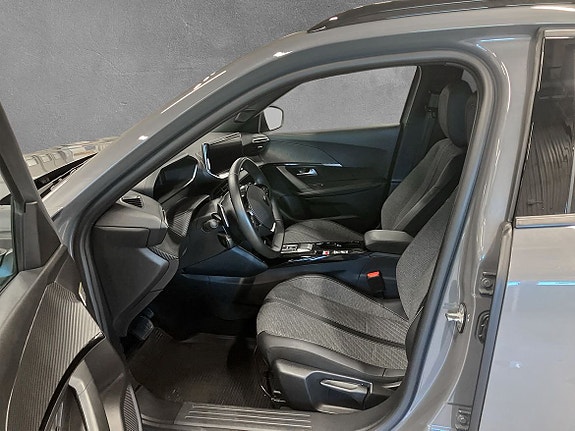 Peugeot 2008 5 of 7