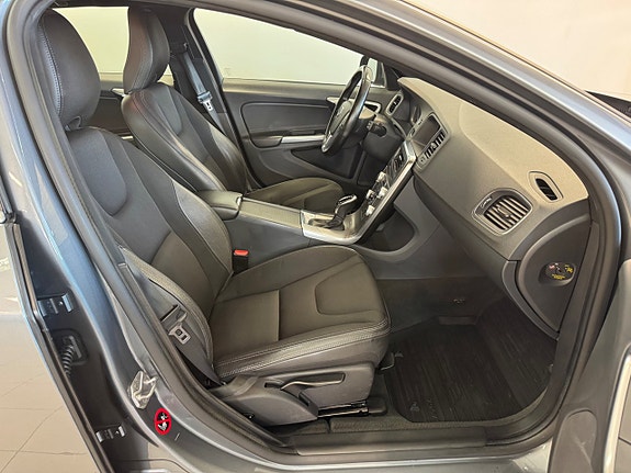 Volvo V60 13 of 20