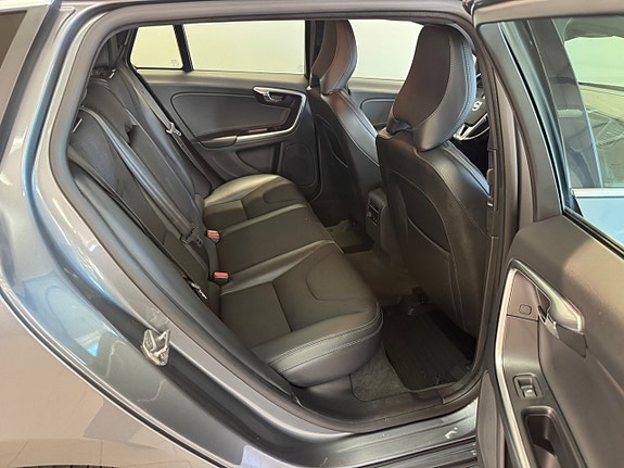 Volvo V60 12 of 20