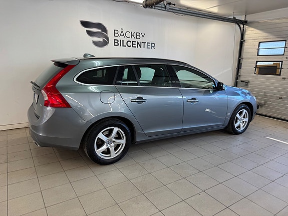 Volvo V60 5 of 20