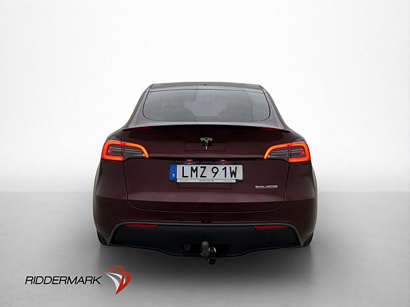 Tesla Model Y 9 of 30